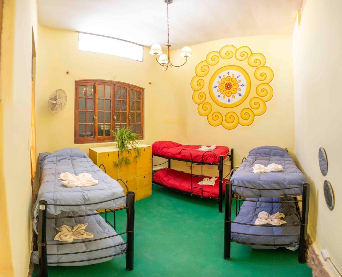 Los 3 Gomez Capilla del Monte Luaran gambar